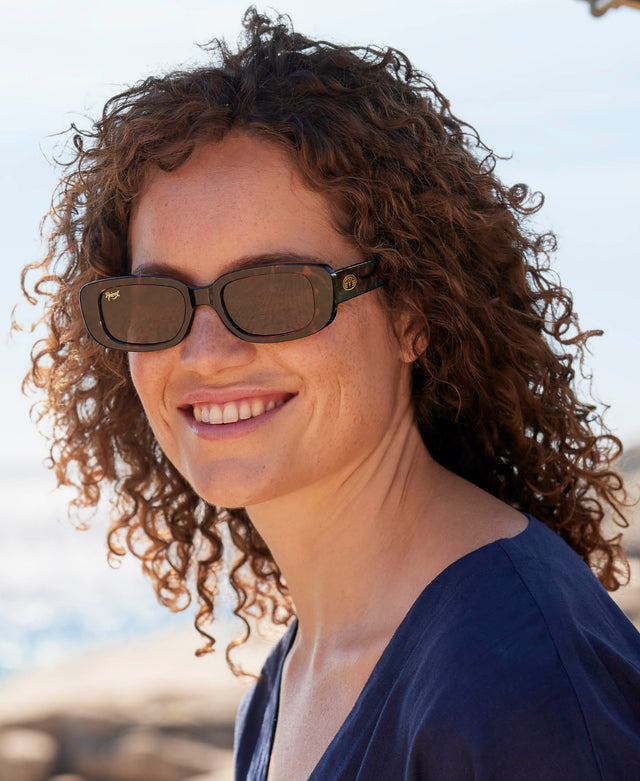 Wren Womens Recycled Polarised Sunglasses - Tan