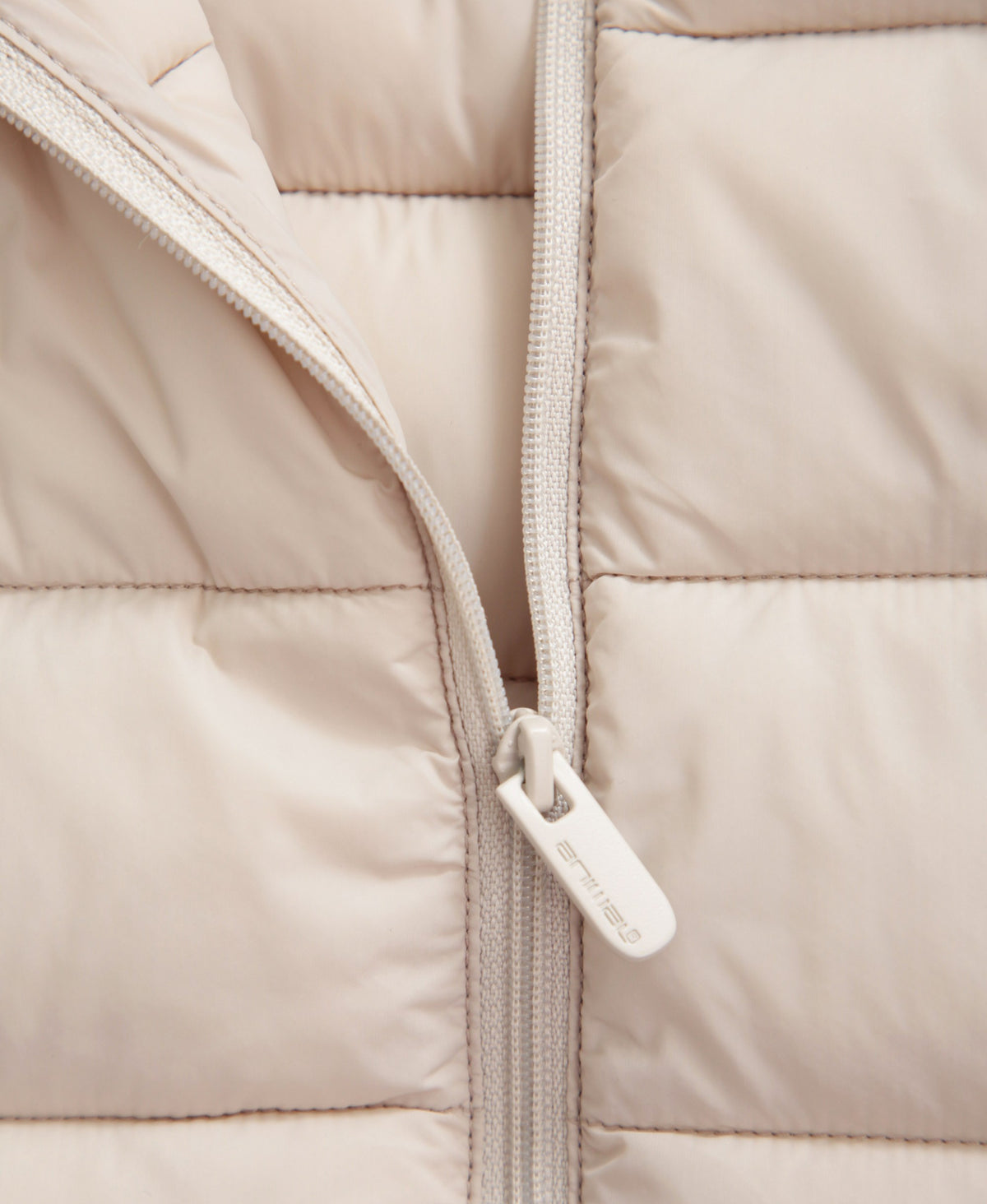 Light Cosi Womens Gilet - Beige