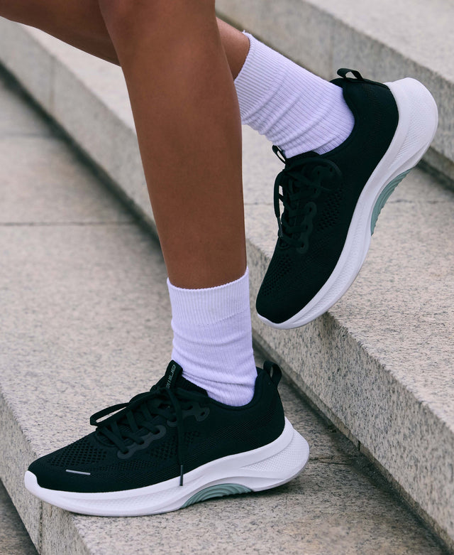 Axel Womens Active Trainer - Black