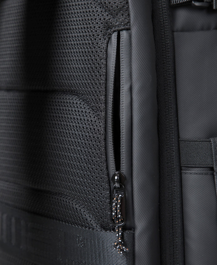 Nova Modular Travel Rucksack 35–45L - Black