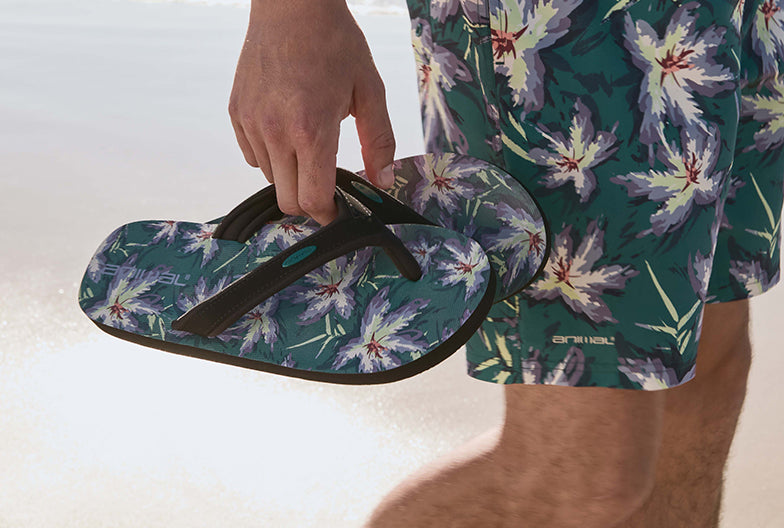 Flip Flops & Sliders